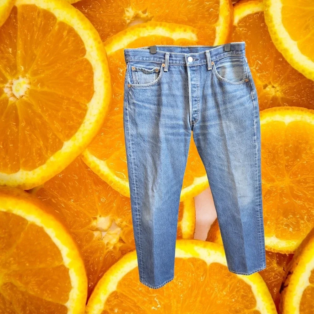 Levis 501 Original Fit Mens Medium Wash Blue Straight Leg Jeans 34 Button Fly